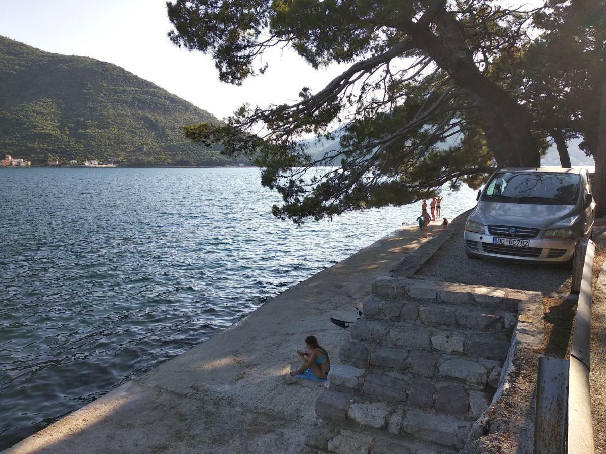 Old House Perast Apartment ภายนอก รูปภาพ