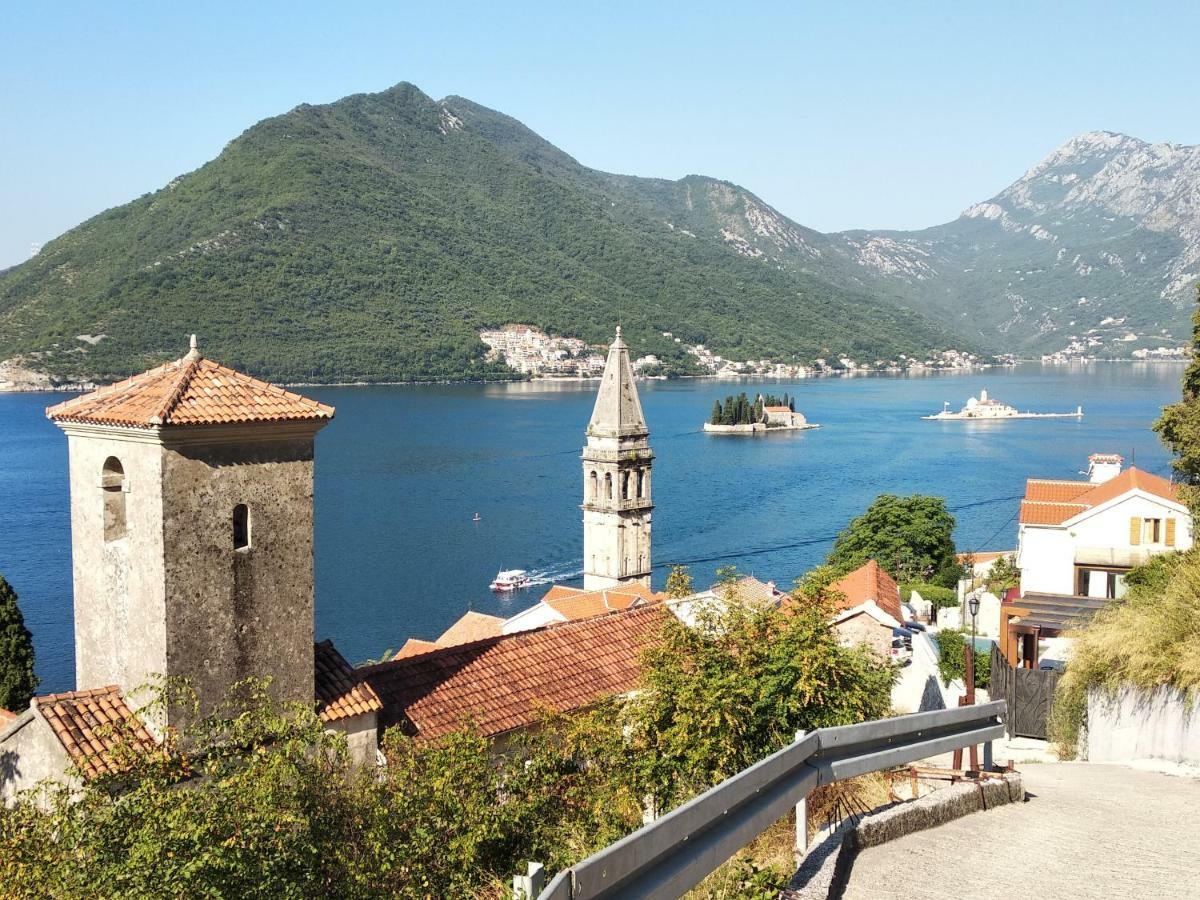 Old House Perast Apartment ภายนอก รูปภาพ